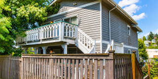 4Bd/1Ba Seattle Condo Gallery 1