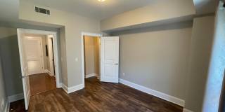 222 Glenwood Avenue Gallery 14