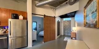 2064 HERSCHEL Street Gallery 6