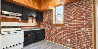 4027-4029 N. Florissant Gallery 1