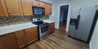 Charming Three bedroom one bath with huge backyard Gallery 29