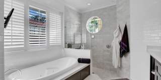 5866 St Annes Way Gallery 13