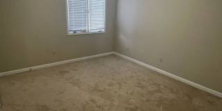 3BD/2BA Townhouse Located in the Heart of East Memphis Gallery 9