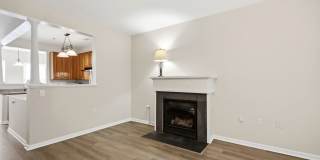 Uptown Charlotte Townhome with Dual Primary Suites Gallery 8