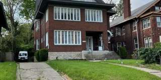 611 East Mitchell Ave Gallery 1