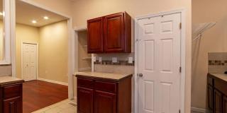 Charming 3-Bed/1.5-Bath Townhome in Point Breeze! Available Early October! Gallery 13