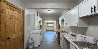 317 Earl St Gallery 1