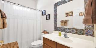 868 E Savannah Gallery 20