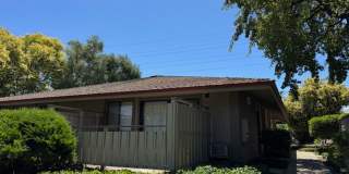 1 bedroom end unit with no upper or lower neighbors! Gallery 4