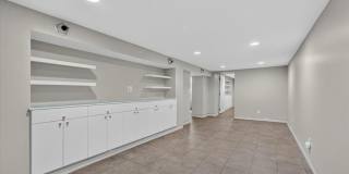 7122 Nashville Avenue Gallery 35