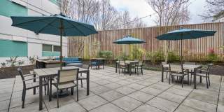 The Pearl Apartments Gallery 23