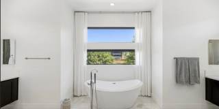 47 Pristine Glen Street Gallery 46