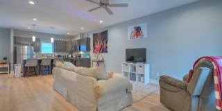 Furnished - 4- Bedroom Townhome - Perfect for Roommates Gallery 26