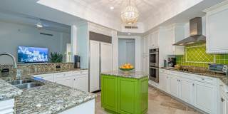 Beautiful Condo Gallery 18