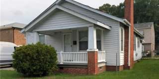 1105 Hugo Street Gallery 1
