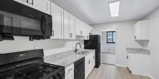 The Warwick Gallery 25