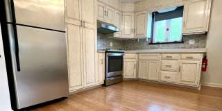 Gorgeous 3-Bedroom Townhome with One-Car Garage in Roxborough! Available NOW! Gallery 1