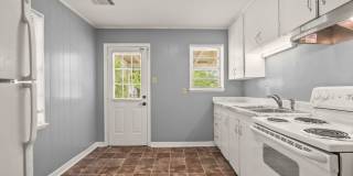 715 Oakwood Drive | Benton, AR 72015 1 Bedroom | 1 Bathroom | $900/Month Gallery 12