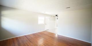 4/2 with additional office Gallery 6