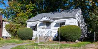 Vintage Home with Room to Entertain Gallery 1