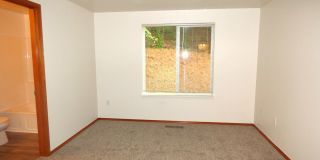 Rent Special: 1/2 Off August's Rent!! 3 bed 2 bath House in South Salem! Gallery 35