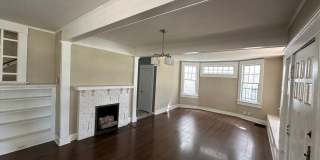 3 BR/ 2BA Central Gardens Bungalow Gallery 3