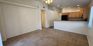 Spectacular 4 Bed/2 Bath House in Rita Ranch! Two Separate Living Areas!! Gallery 5