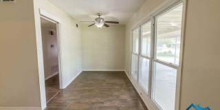 For Rent - 3 Bed/ 2 Bath Gallery 4