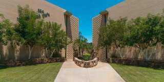 334 W Medlock Drive Gallery 1