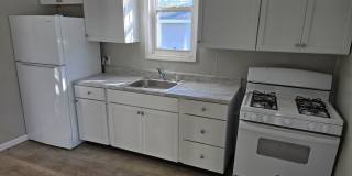 1521 &amp; 1521 1/2 E Kirby Ave (AARC Management, LLC) Gallery 1