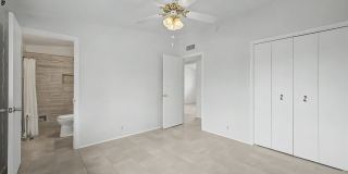 223 W Knox Drive Gallery 14