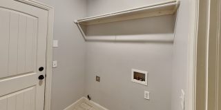 3 Bedroom 2.5 Bath Home with Bonus Room and Storm Shelter Gallery 20