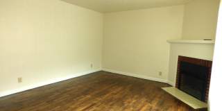 Rent Special: 1/2 Off June's Rent!! 1 bed 1 bath Duplex near Bush Park! Gallery 3