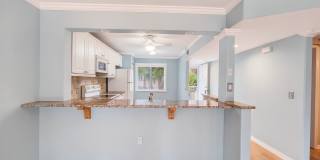 Stunning Sandpiper Bay 2 bed/2 bath end unit condo Gallery 1