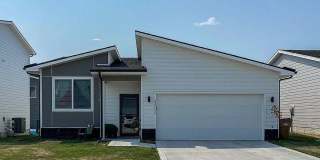 Modern 3-Bedroom Ranch in Grimes with basement-Available End of April! Gallery 1