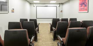 100 Midtown Gallery 29