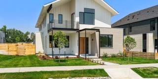 LUXURY LIVING 5 Bed 5 Bath New Home Located In Boulder- Available now! LUXURY LIVING 5 Bed 5 Bath New Home Located In Boulder- Available now! Gallery 1