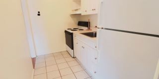 960 Hope Street Gallery 1