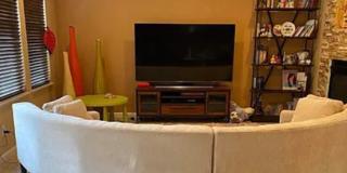 Beautiful & Spacious 5bd House Gallery 3