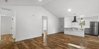 3 Bedroom Home in Wilmington with a fenced yard and garage! Gallery 7