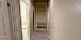 Elegant 3-Bedroom Home in Seven Oaks Gallery 29