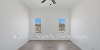 895 E Mather St Gallery 27