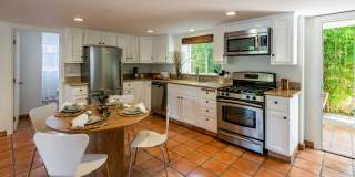 2 Bedroom / 1 Bath Unit Available! Gallery 12