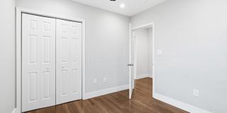 2106 MANTON Street Gallery 19