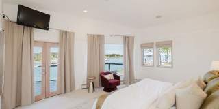 Furnished Bainbridge Island Waterfront Home with Incredible Views Gallery 19