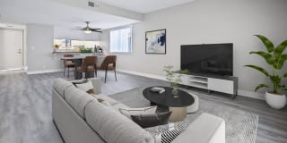 Riverwoods Apartments Gallery 5