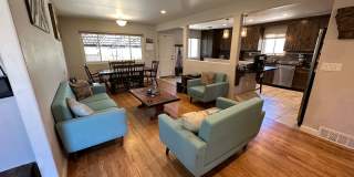 Cozy Rancher In The Addisons! Gallery 3