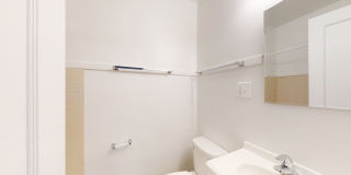 5528-5532 S. Everett Avenue Gallery 7
