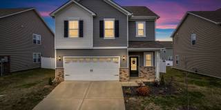 FOR LEASE - 4 BEDROOM HOME IN LEBANON! Gallery 1