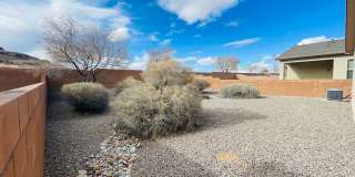 3 bed 2 bath 1400 sq ft home Gallery 30